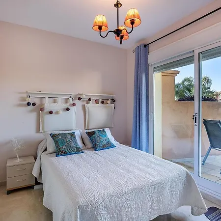 2 Bedroom Beautiful In Costa