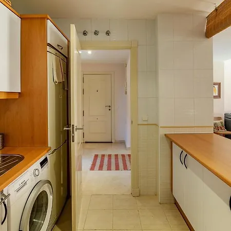 2 Bedroom Beautiful In Costa Apartment *